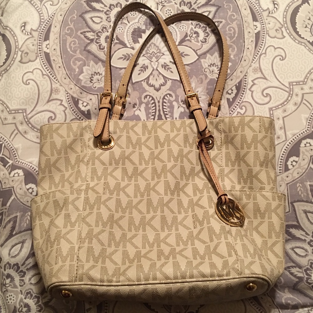 Michael Kors Shoulder Bag